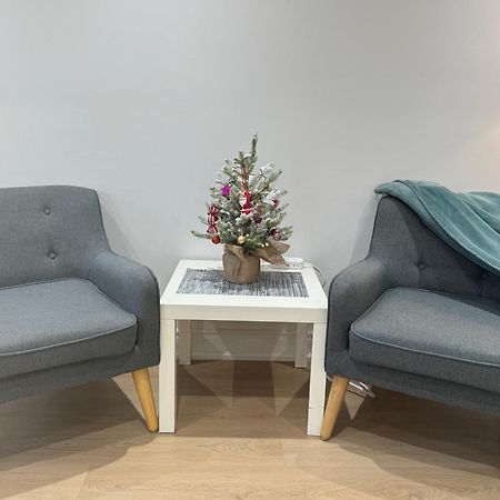 Cozy, Brand-New, 2Bdr,Walkout Apt, Free Parking Richmond Hill Εξωτερικό φωτογραφία
