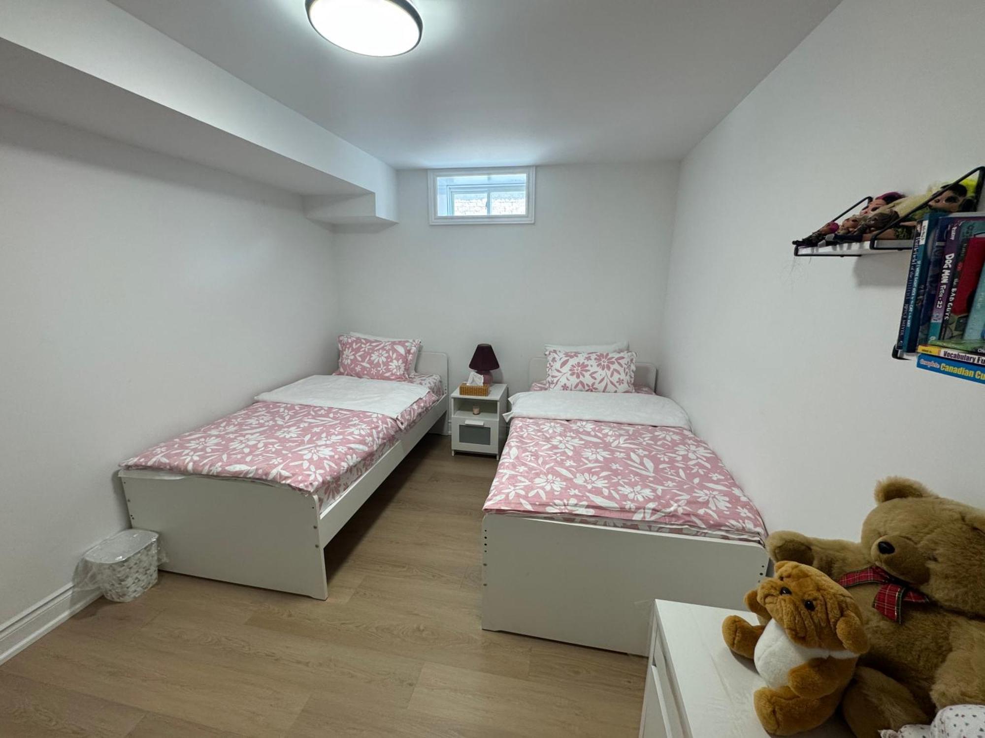 Cozy, Brand-New, 2Bdr,Walkout Apt, Free Parking Richmond Hill Εξωτερικό φωτογραφία